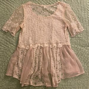 Package deal of six W size M tops, black and white